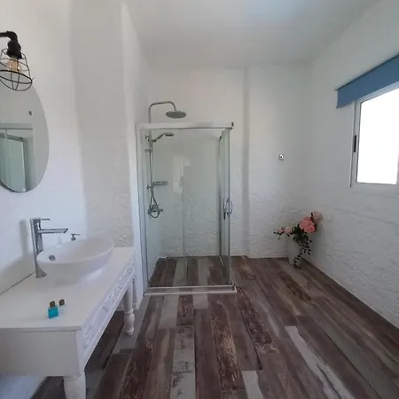 La Vista Guest house *