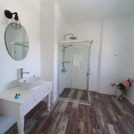 La Vista Guest house *