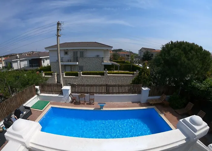 بيت ضيافة La Vista 4*